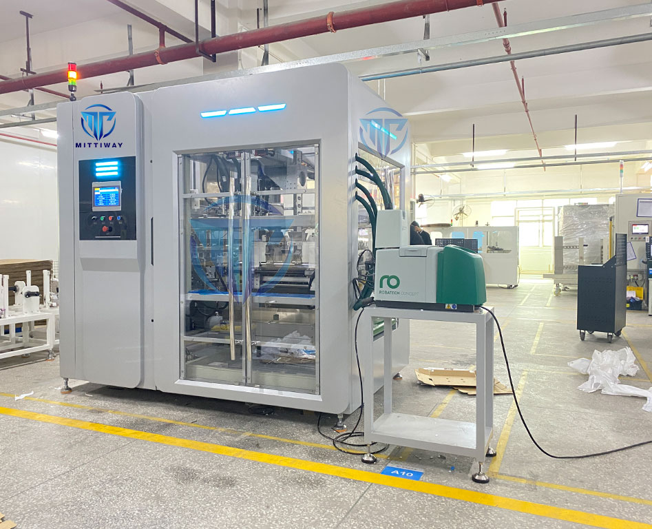 Fruit box folding machine